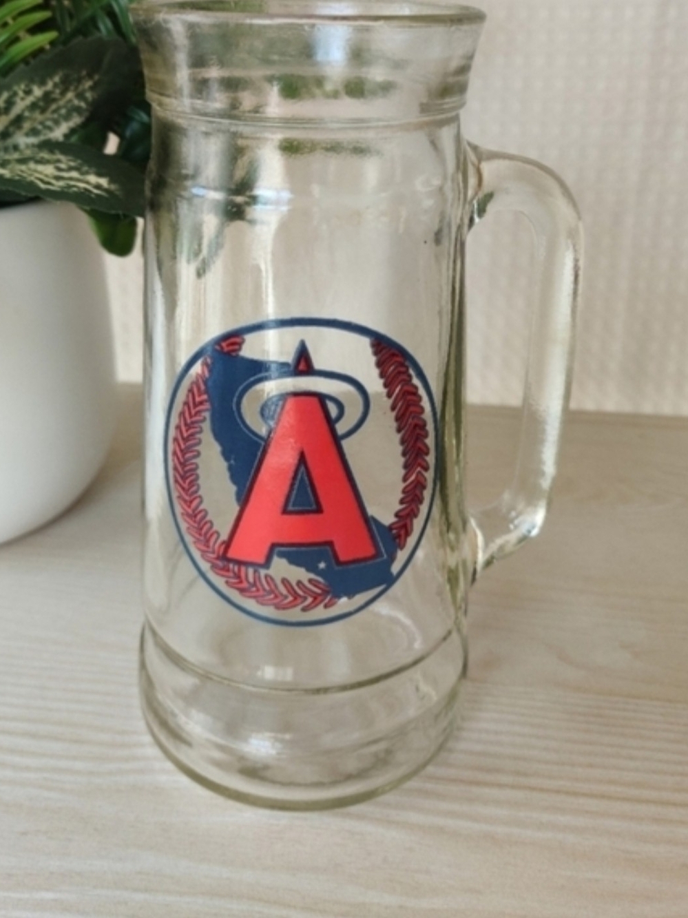 Vintage, Los Angeles Angels of Anaheim Glass "Mug O Nuts",Mug